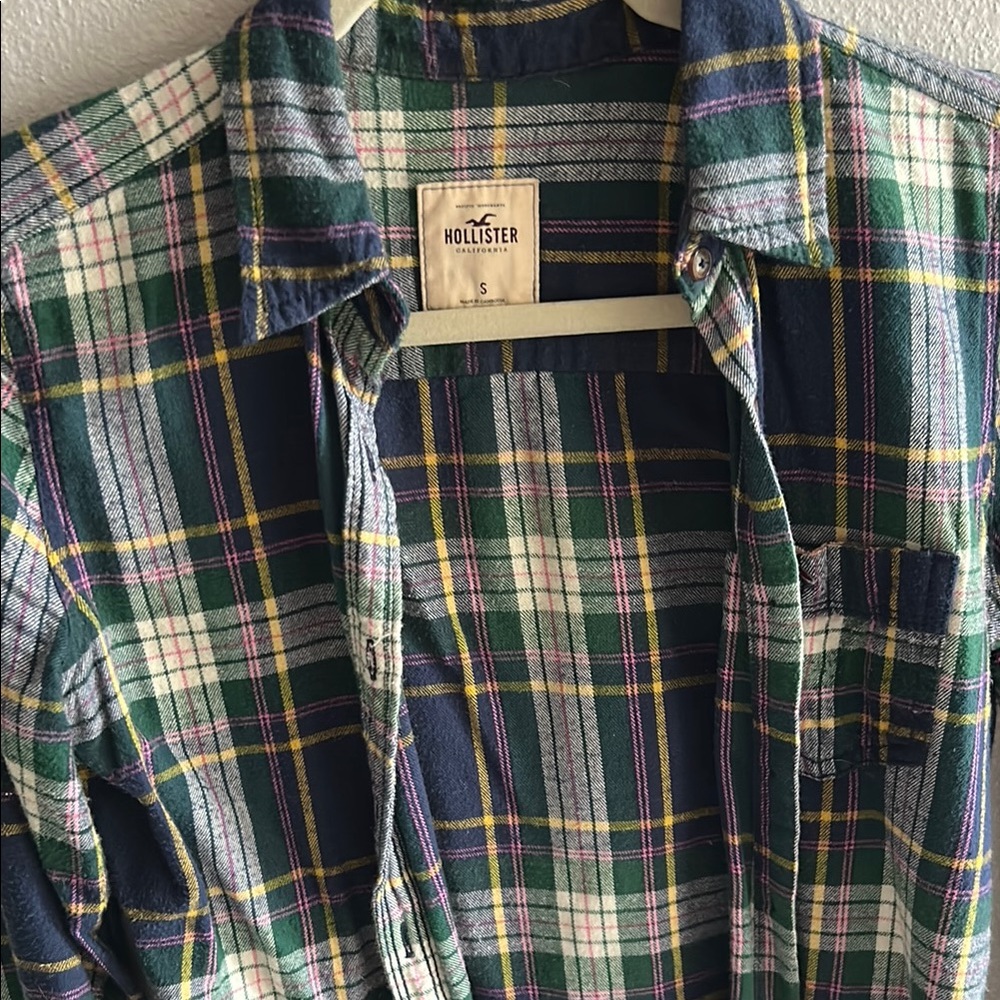 Vintage Hollister Y2K Woman’s Multi Color Plaid Shirt
